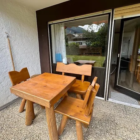 Gemuetliche Mit Bergblick Und Terrasse Apartman